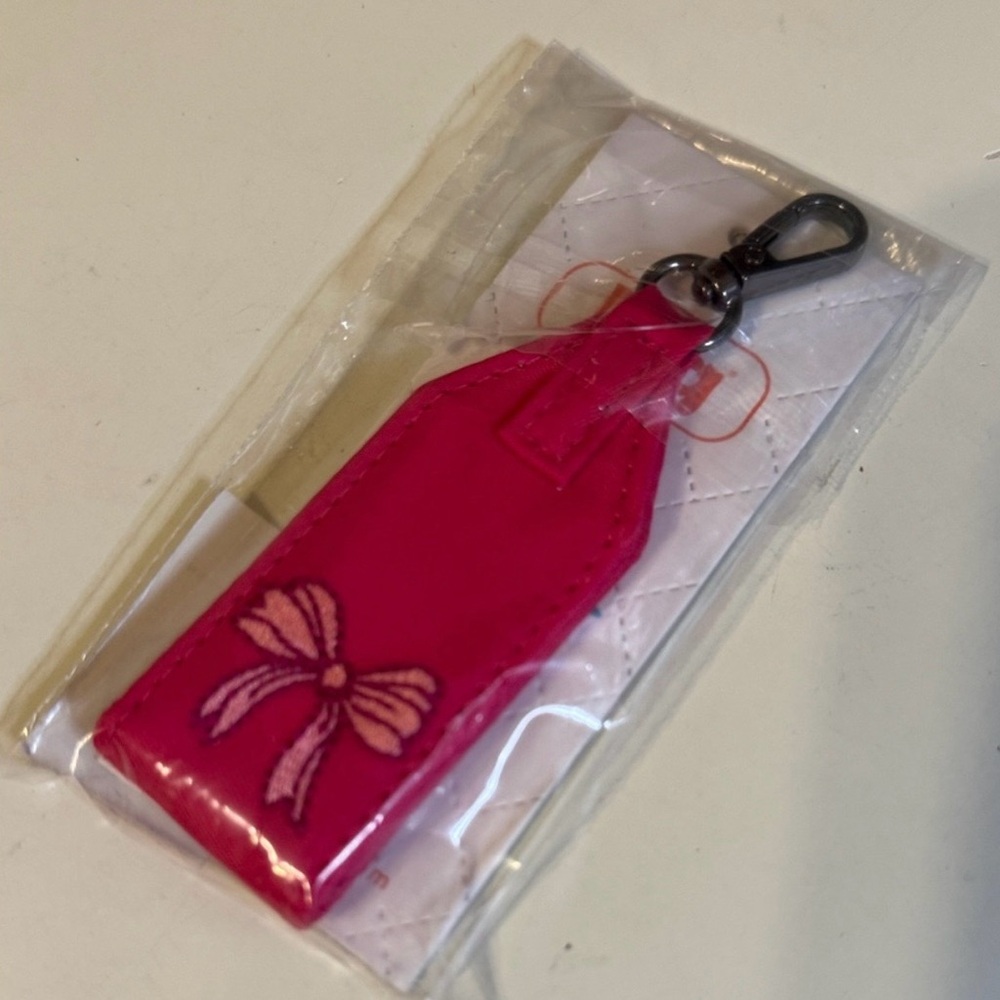 Lug Oversized Puller. NWT Rosette Pink